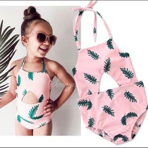 Kids swimwear